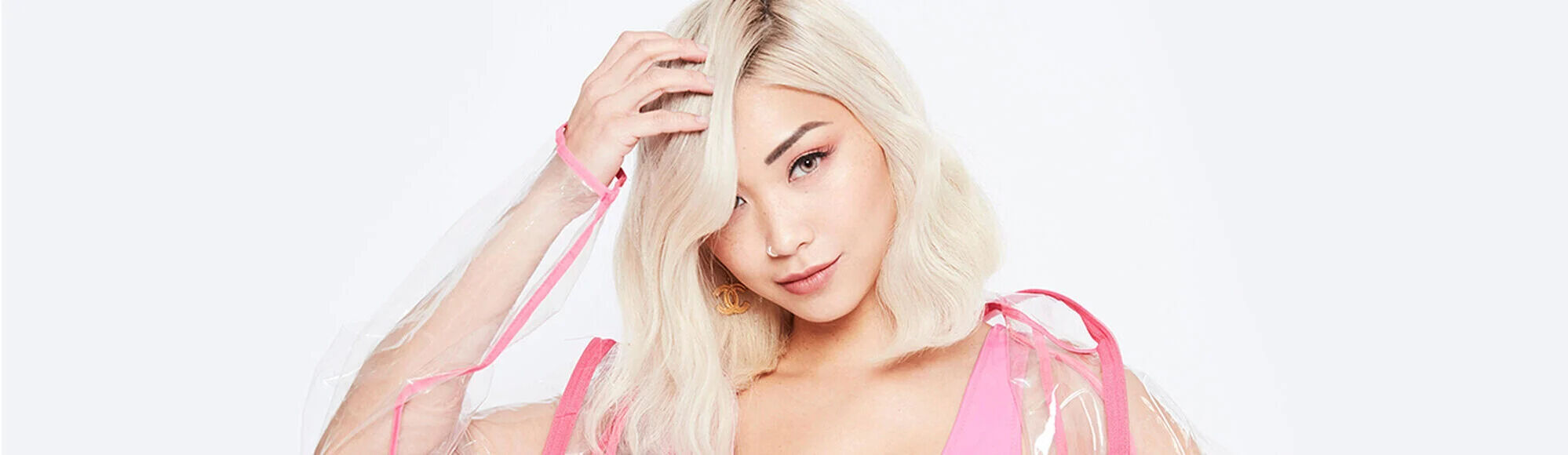 hair fall in teenagers, reasons and how to treat it